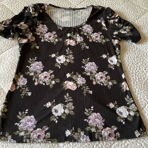 Suzy Shier Ribbed Floral Top Womens Medium Black Scoop Neck Puff Short Sleeve